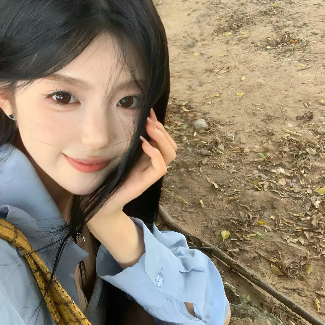 弘大歌手 海报